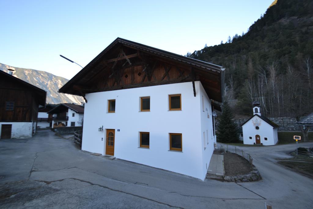 Villa Landhaus Waldesruh à Oetz Extérieur photo